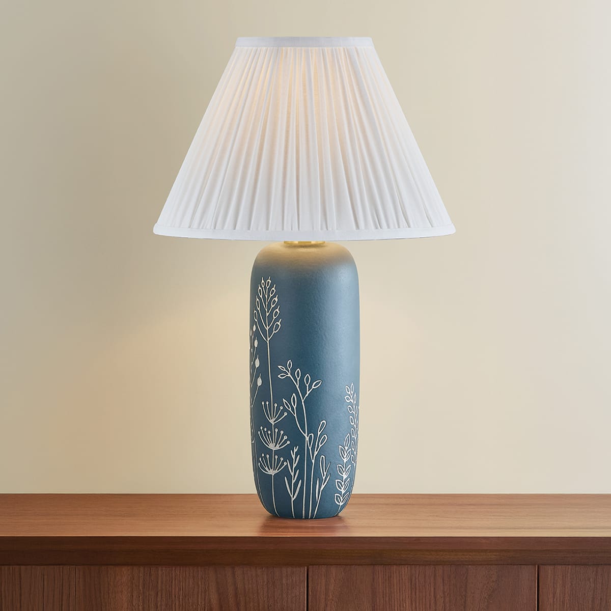 Etta Table Lamp Table + Desk Lamps HL1206201-AGB/CBL 197292812333
