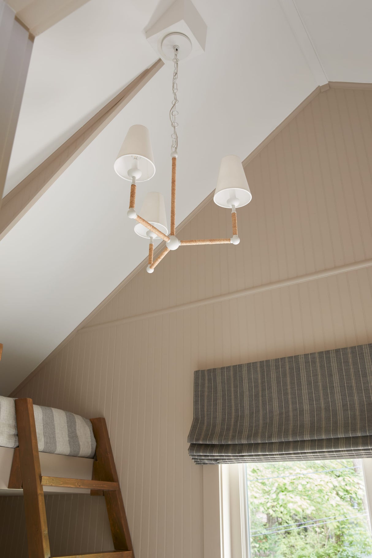 Megan Molten Mariana Chandelier Chandeliers