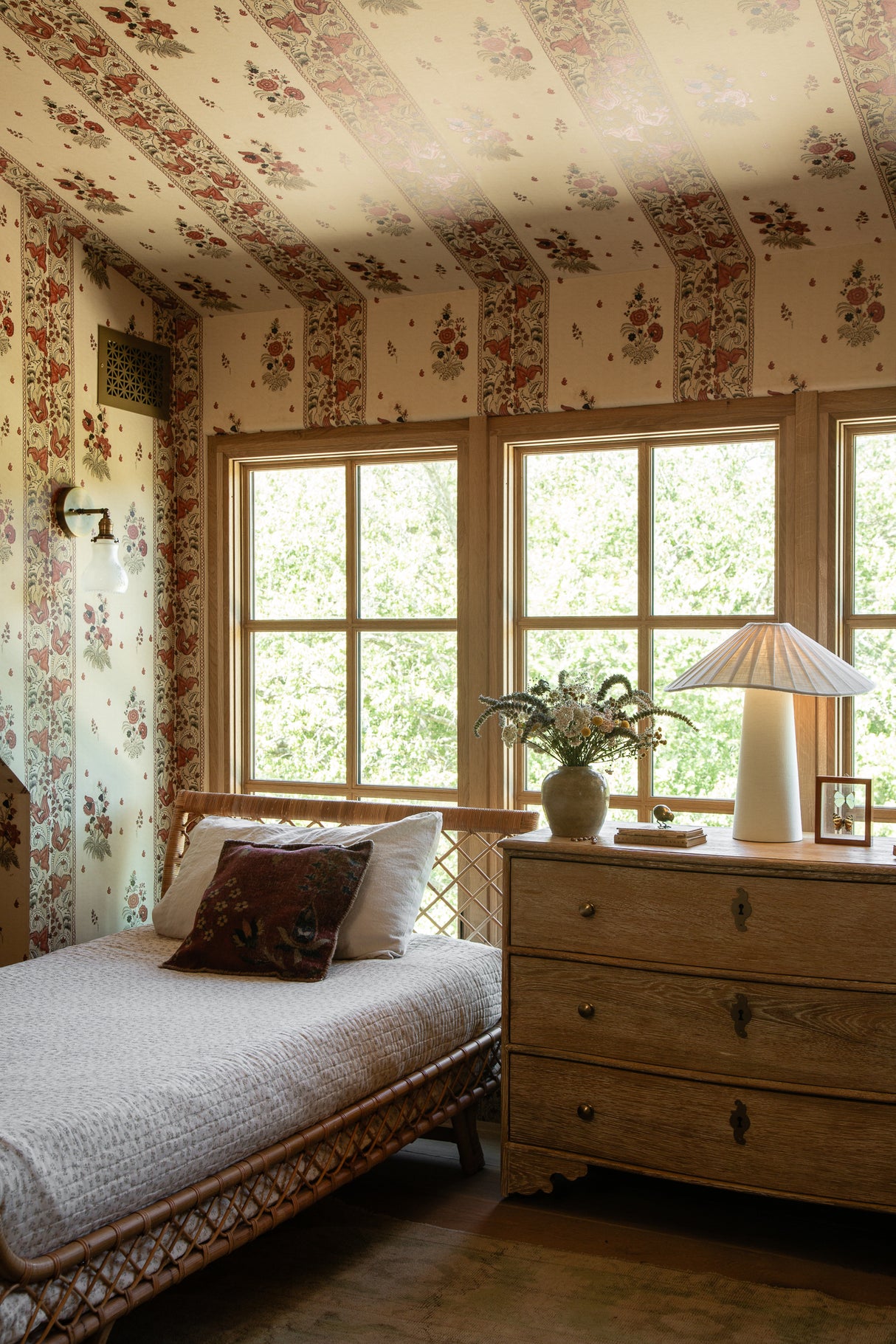 Lauren Liess Chanterelle Table Lamp