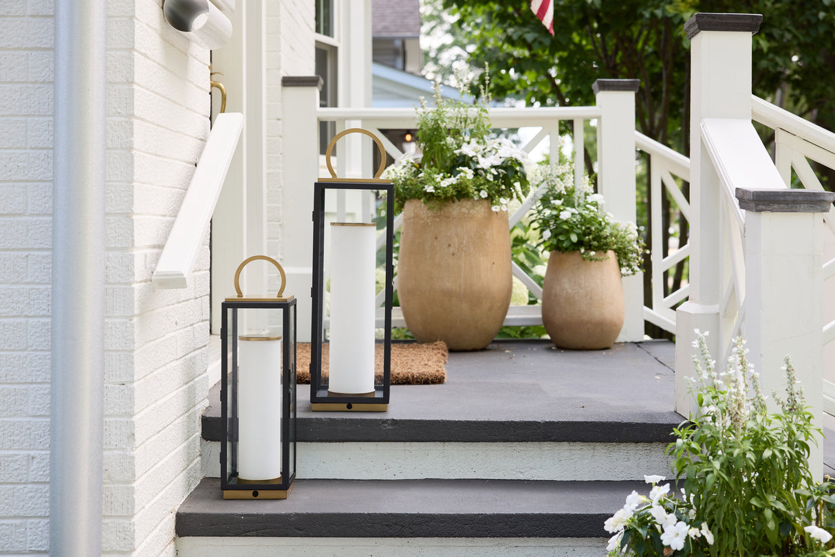 Gareth Outdoor Rechargeable Table Lamp