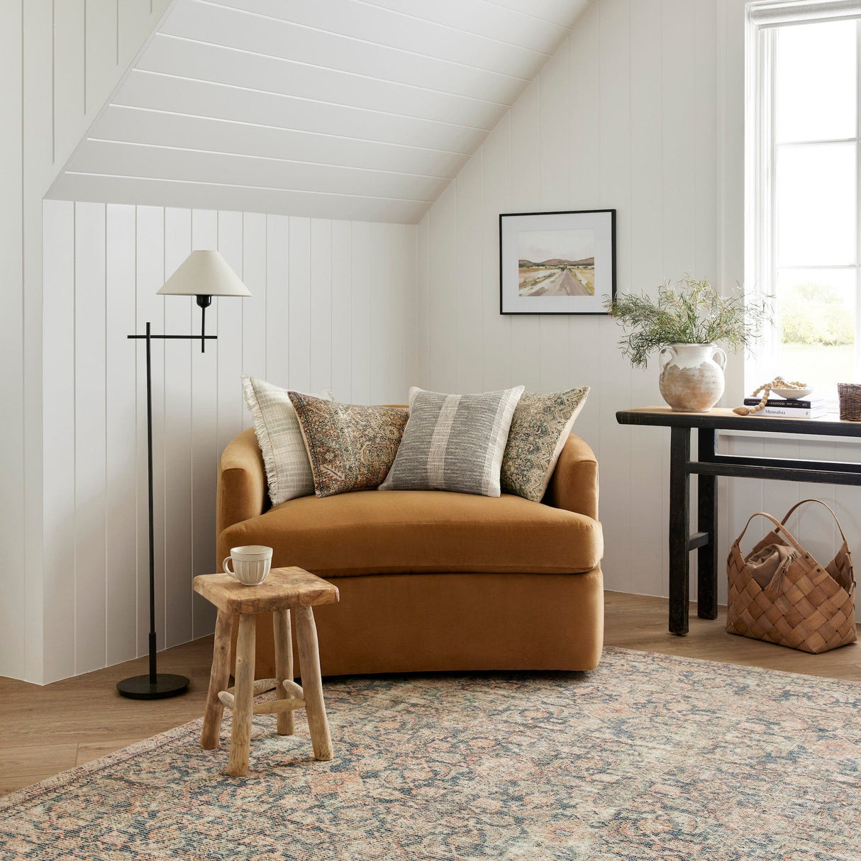 Angela Rose x Loloi Pillow - Navy/Natural Pillows