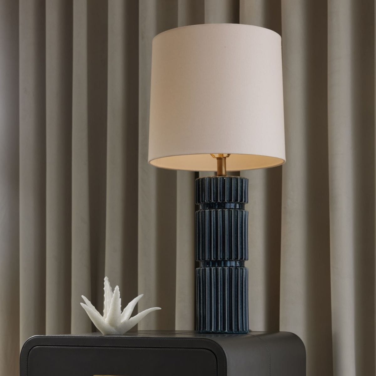 Annika Lamp Table + Desk Lamps PTC14-SH018