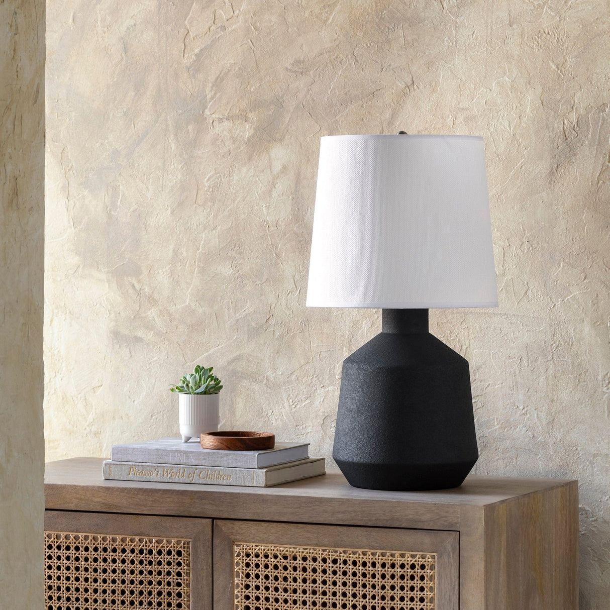 BRIGHT Heuvelton Lamp Table Lamps surya-HEU-001