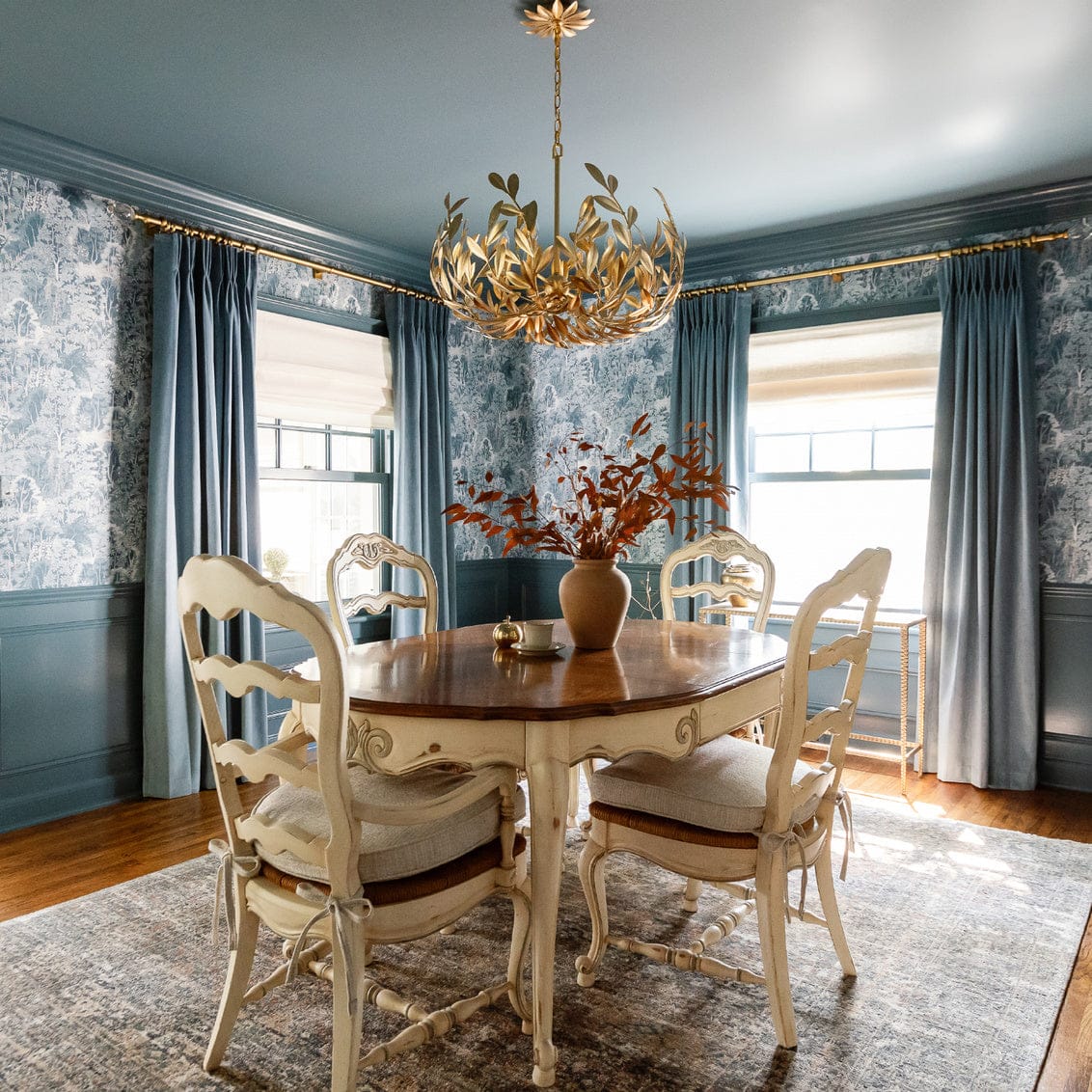 Broche Chandelier Chandeliers