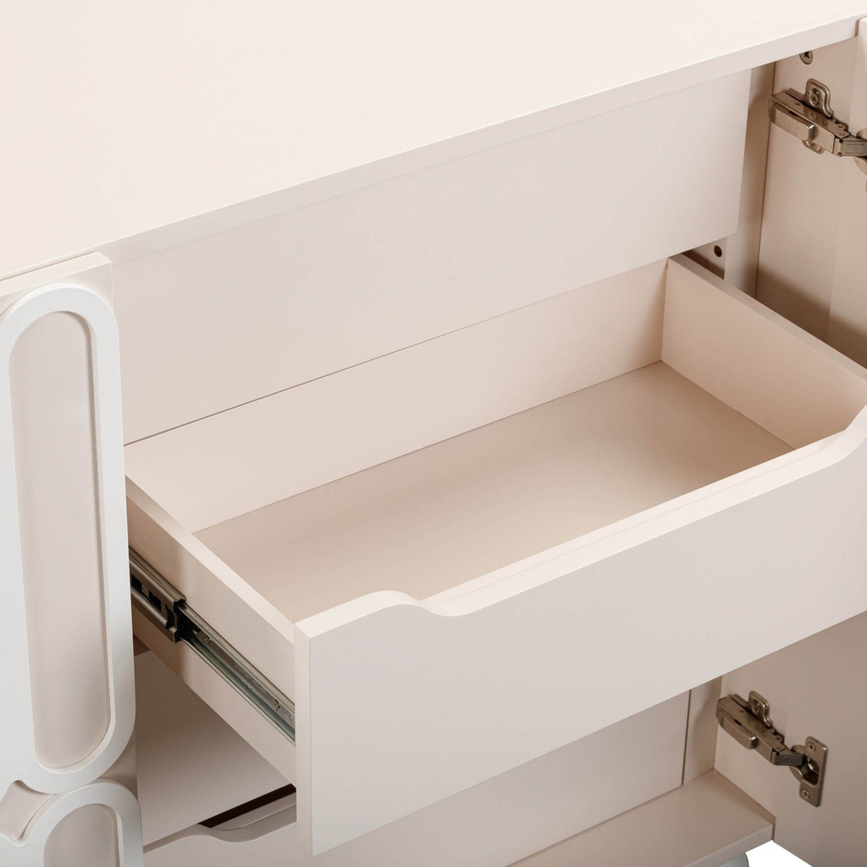 Candelabra Home Tori Motif Buffet Wooden Storage Buffet TOV-D54322