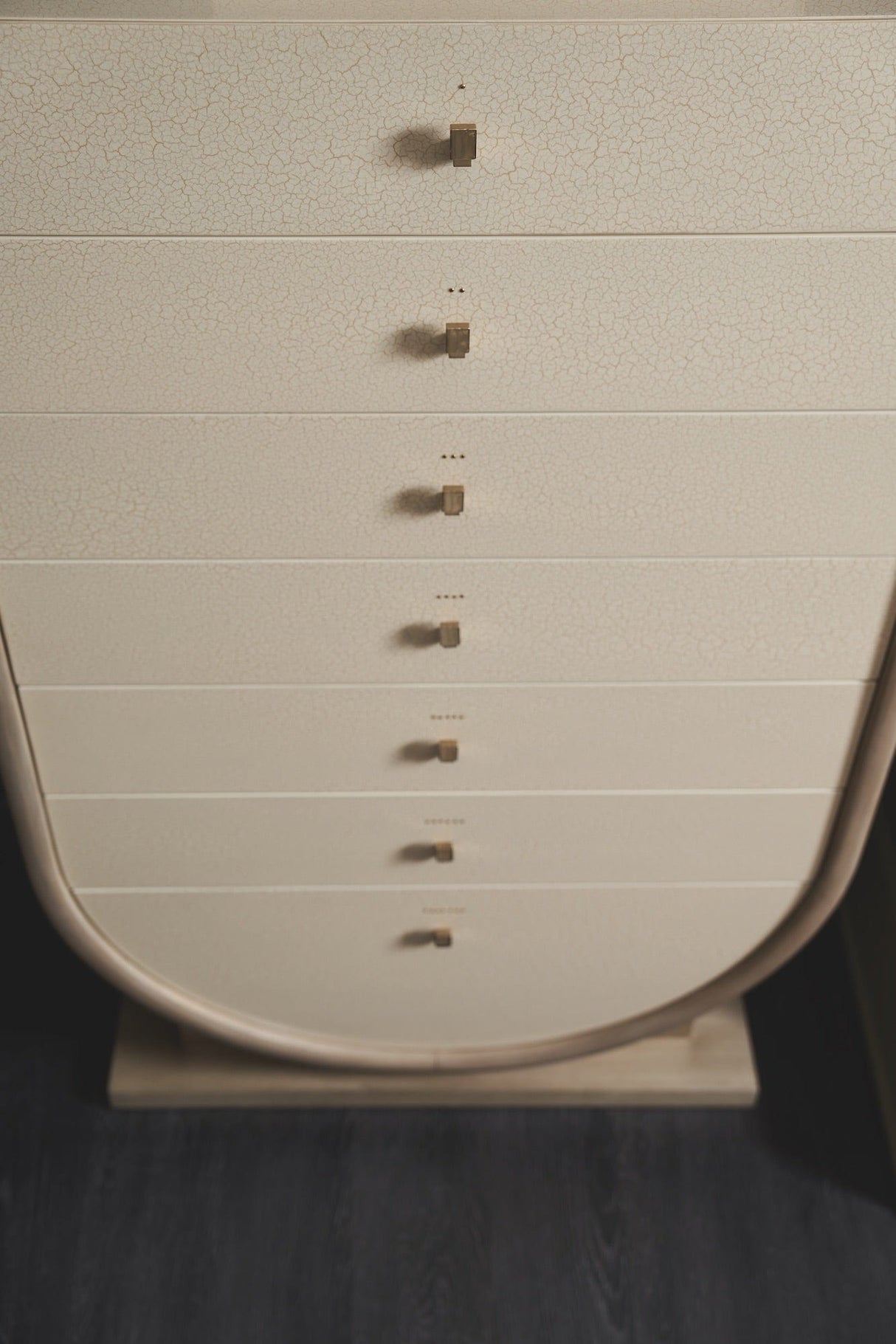 Caracole Amphora Chest Chest caracole-CLA-423-051 662896044621