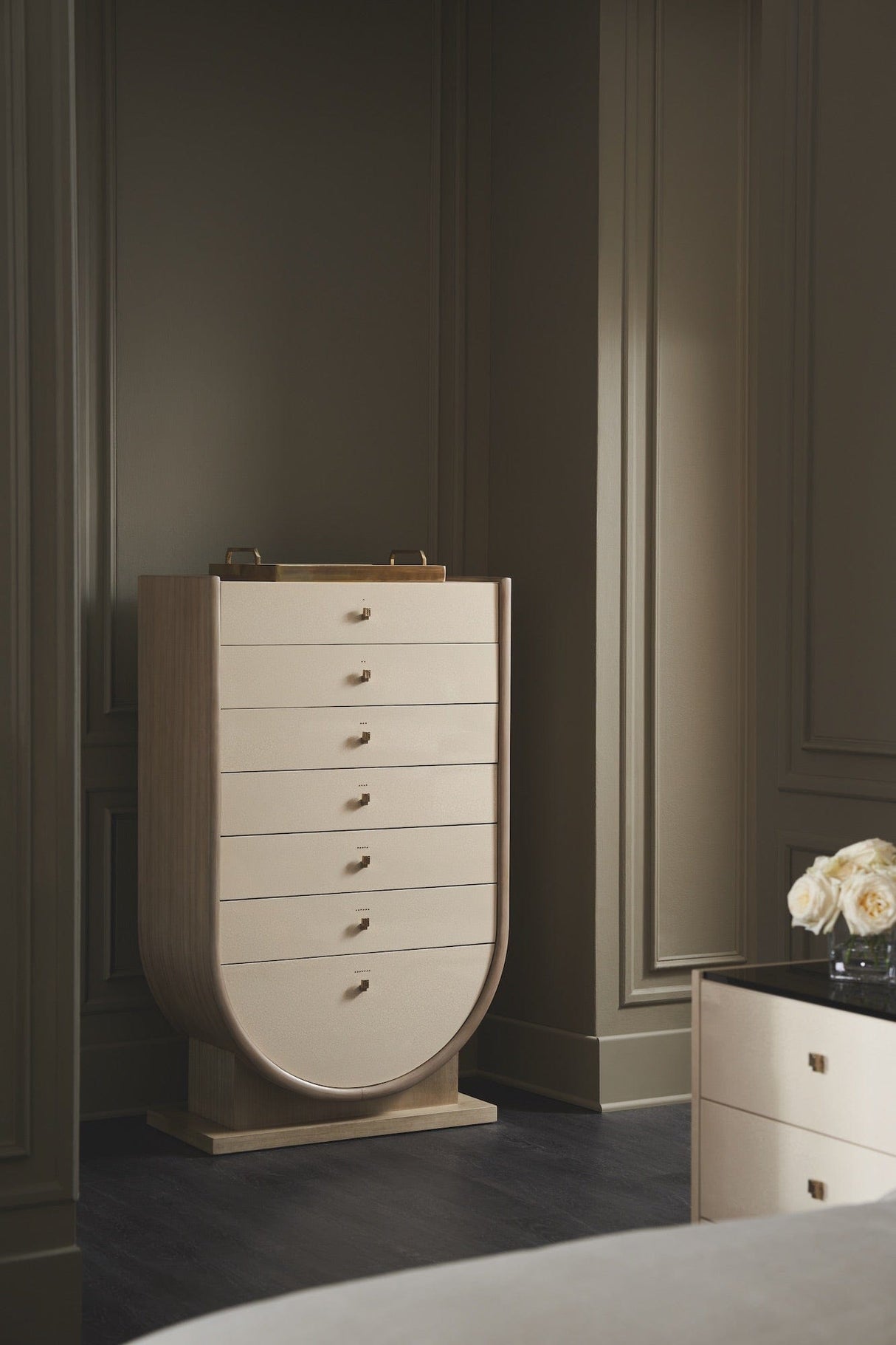 Caracole Amphora Chest Chest caracole-CLA-423-051 662896044621