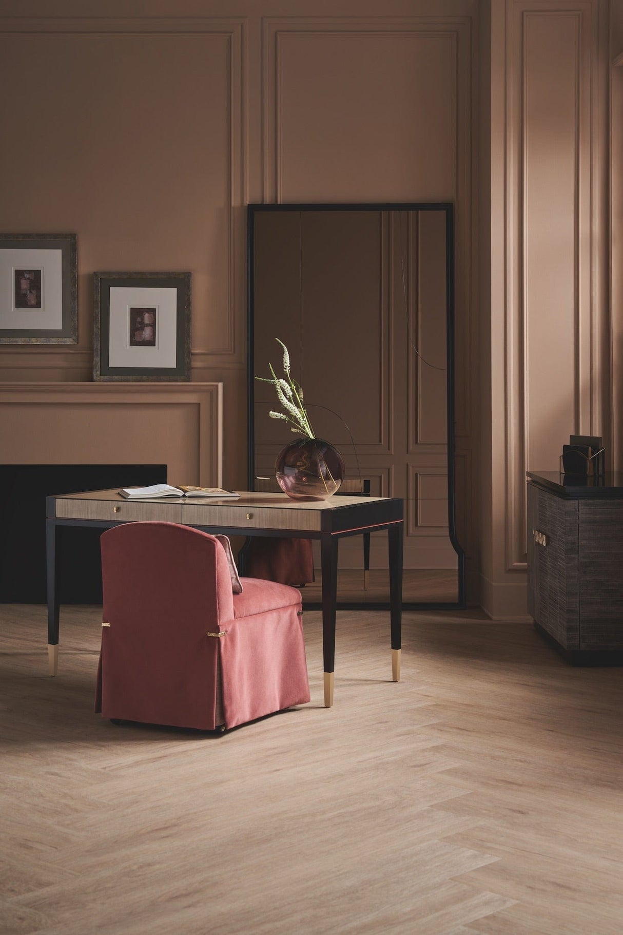 Caracole Bustle Chair Chairs caracole-UPH-022-293-A 662896047103