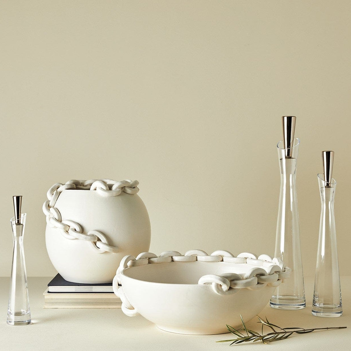 Catena Vase and Bowl Vases