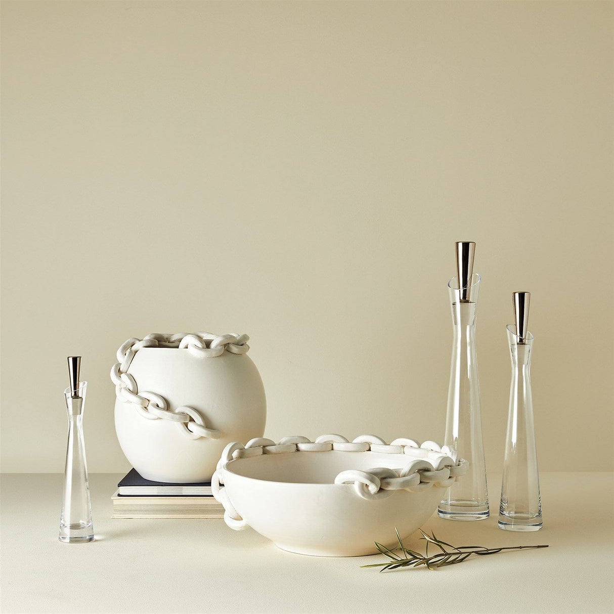 Catena Vase and Bowl Vases
