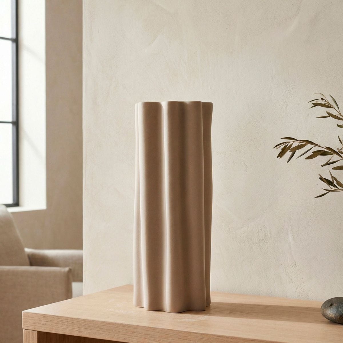 Cirrus Vase Vases + Urns