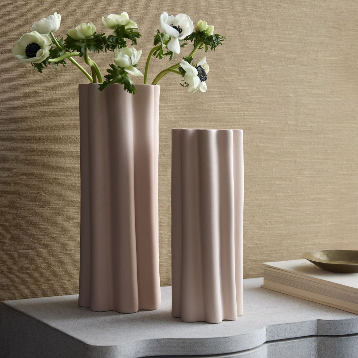 Cirrus Vase Vases + Urns