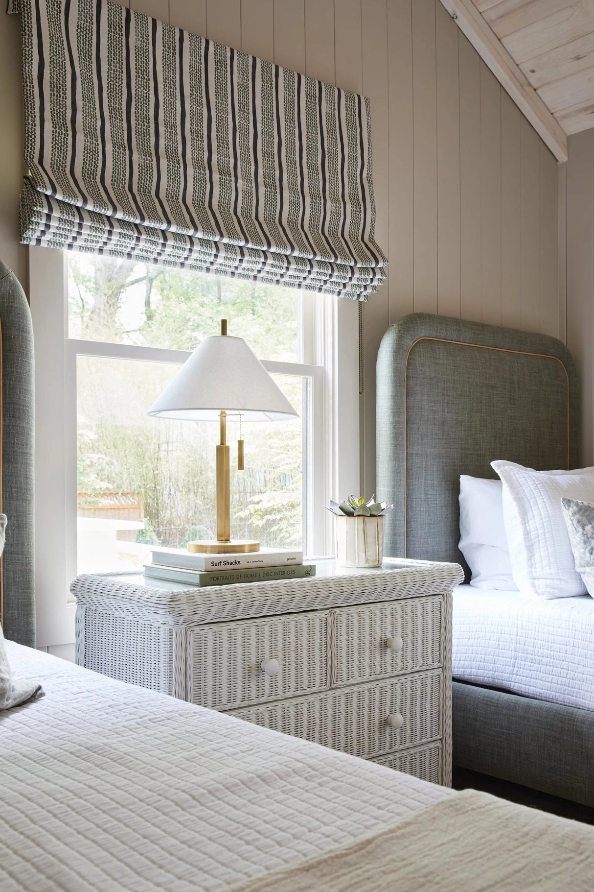 Colin King Clic Table Lamp Lamp PTL5722-PBR 782042468788