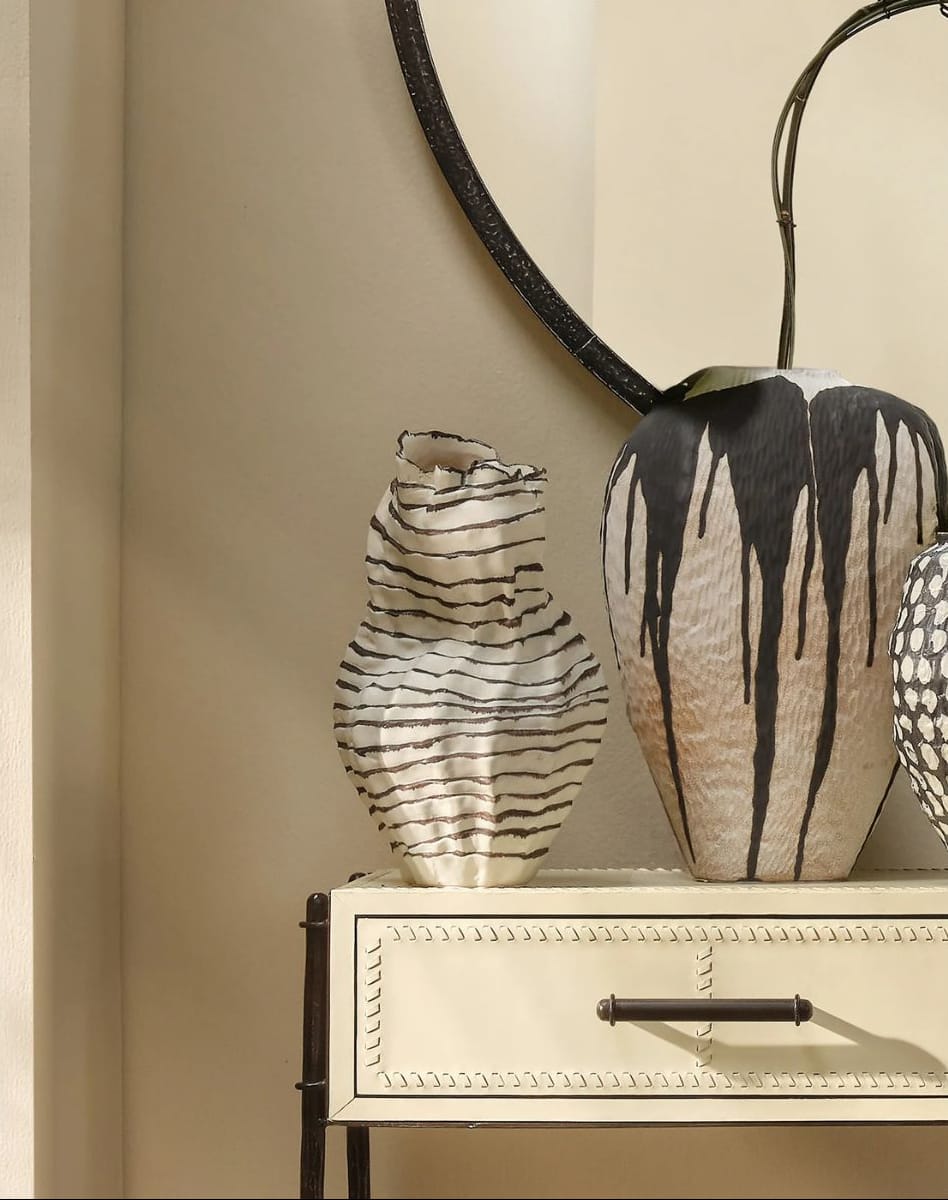 Contortion Vase Vases + Urns 7CONT-VABR