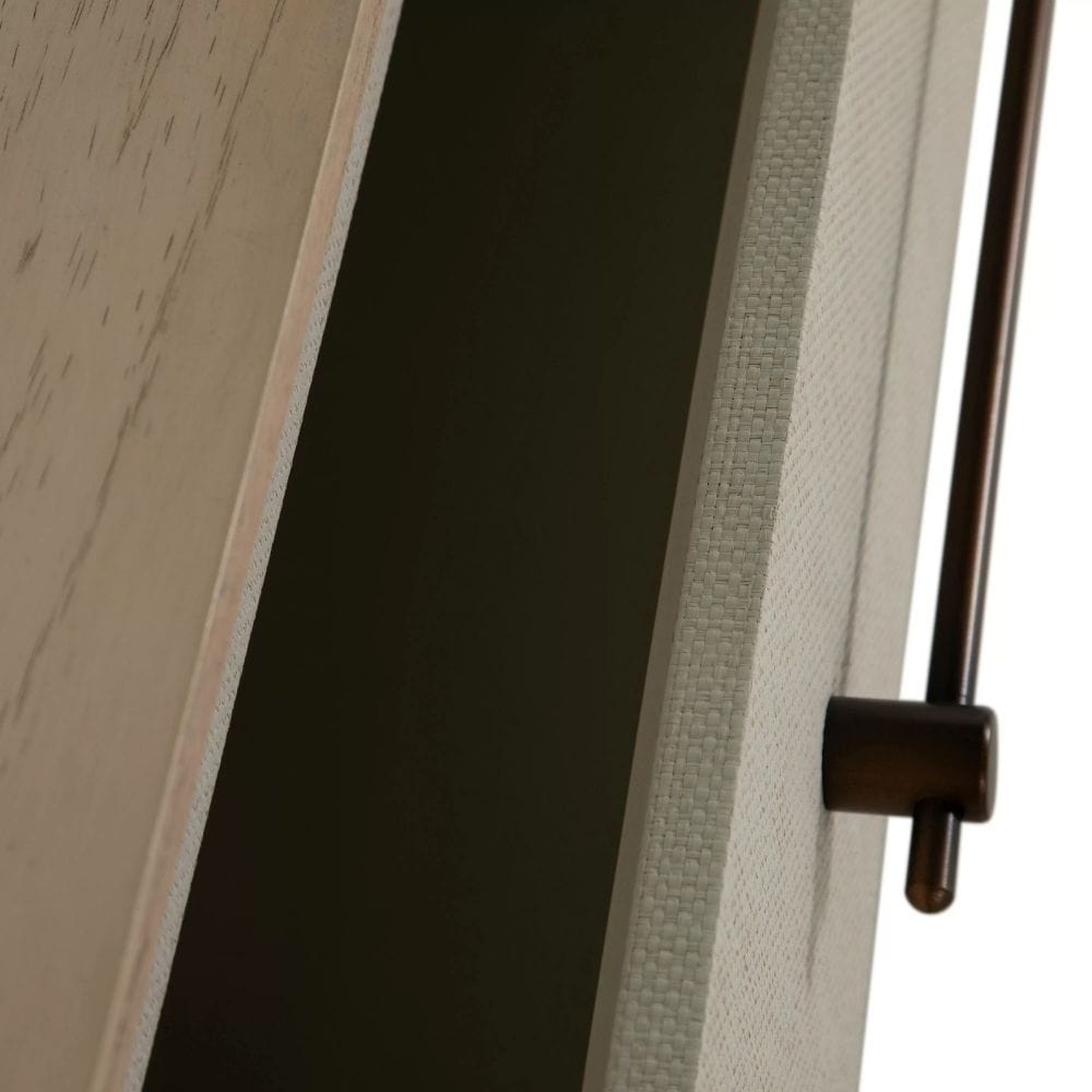 Crestine Chest Chest