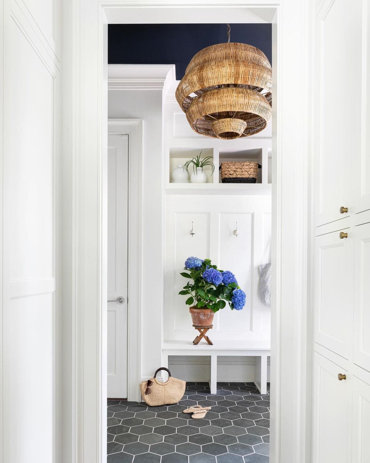 Currey & Company Antibes Chandelier Lighting