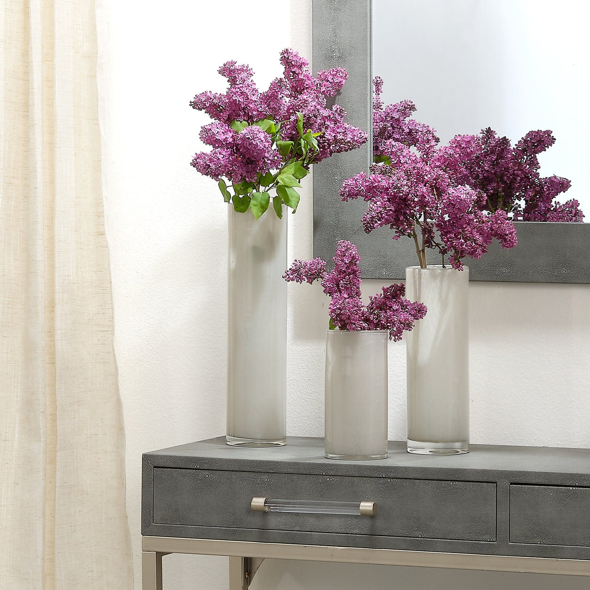 Gwendolyn Hand Blown Vases (Set of 3) Decorative Object