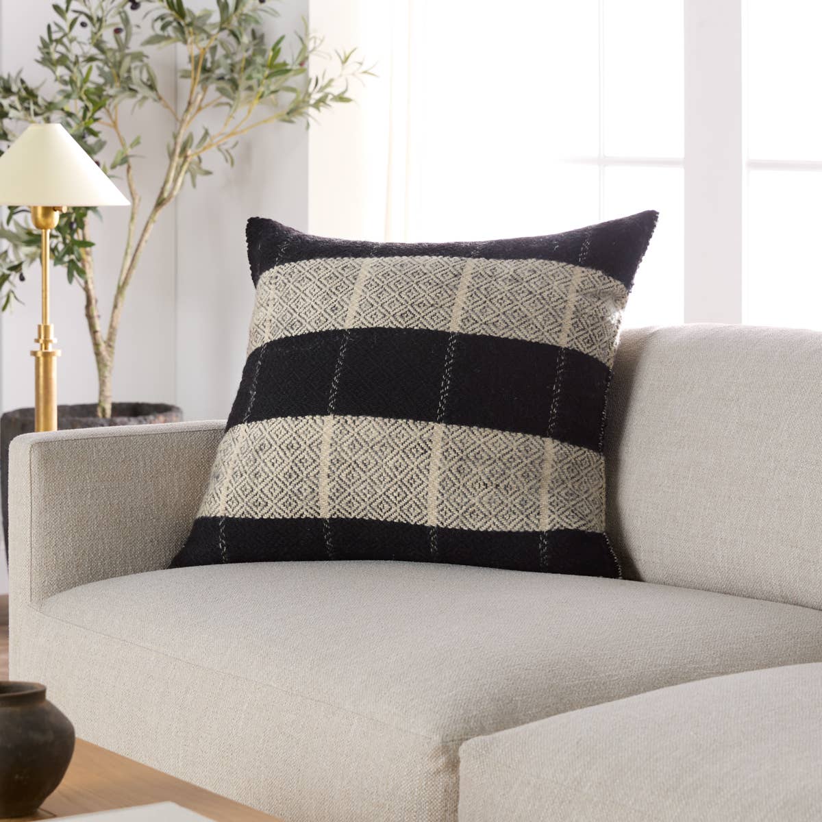 Jaipur Margosa Anesha Pillow Pillows