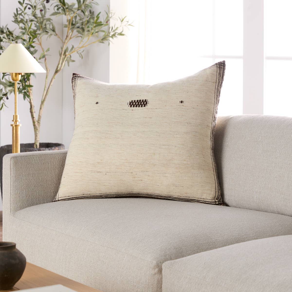 Jaipur Margosa Dailad Pillow Pillow & Decor