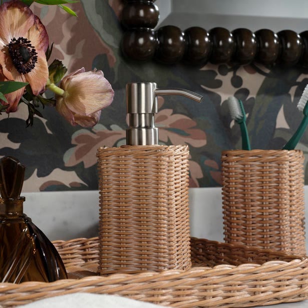 Kardia Soap Pump Bath Accessory