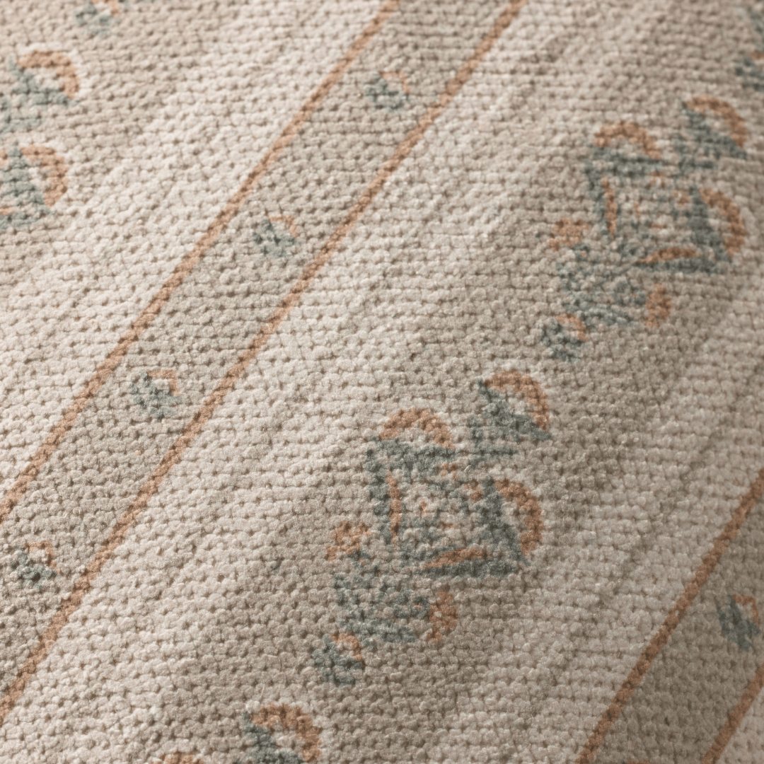 Liesel Pillow Throw Pillows