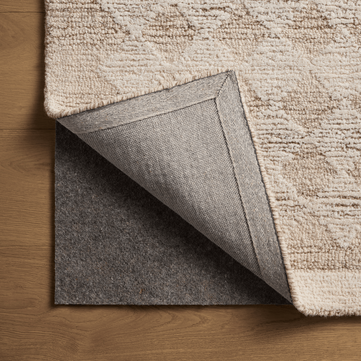 Loloi Magnolia Home Rae Rug - Natural/Ivory Rugs