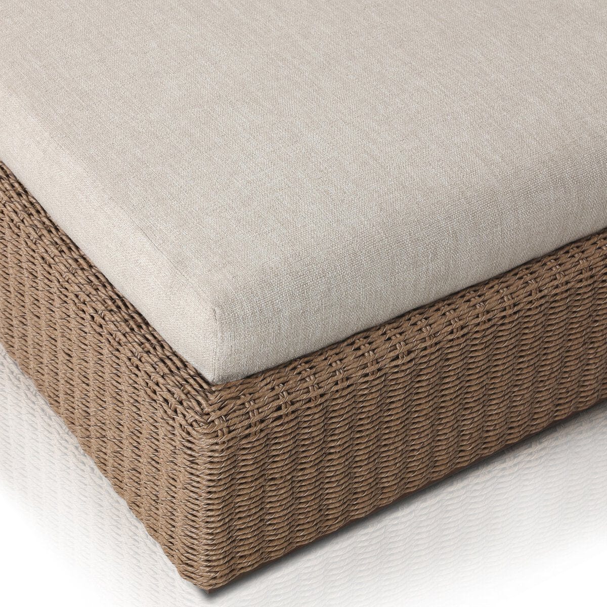 Lorelei Outdoor Chaise Outdoor Chairs