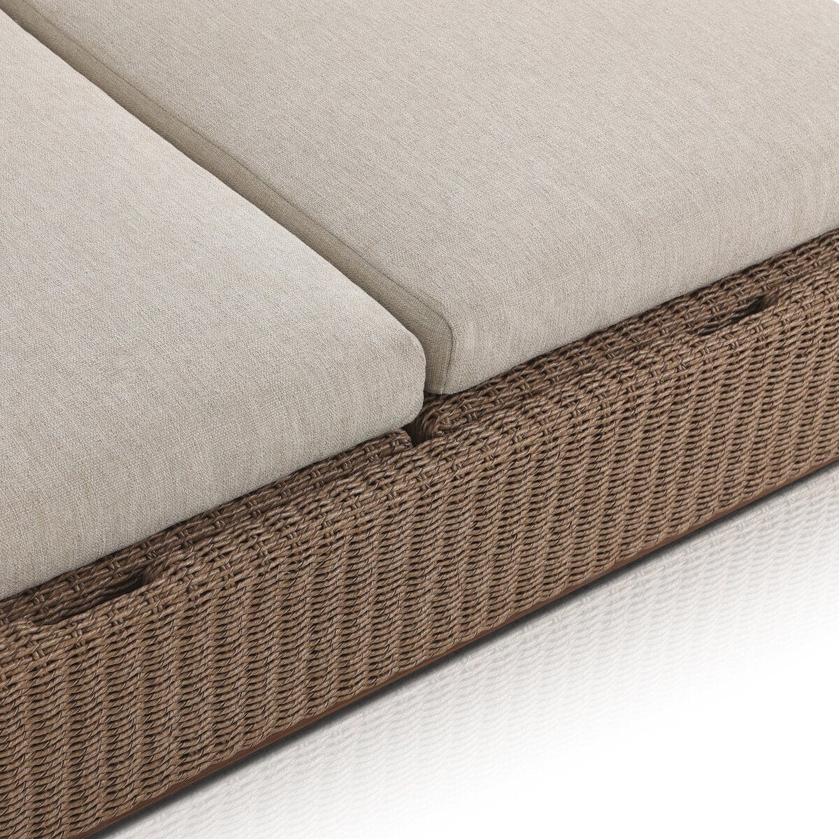 Lorelei Outdoor Chaise Outdoor Chairs