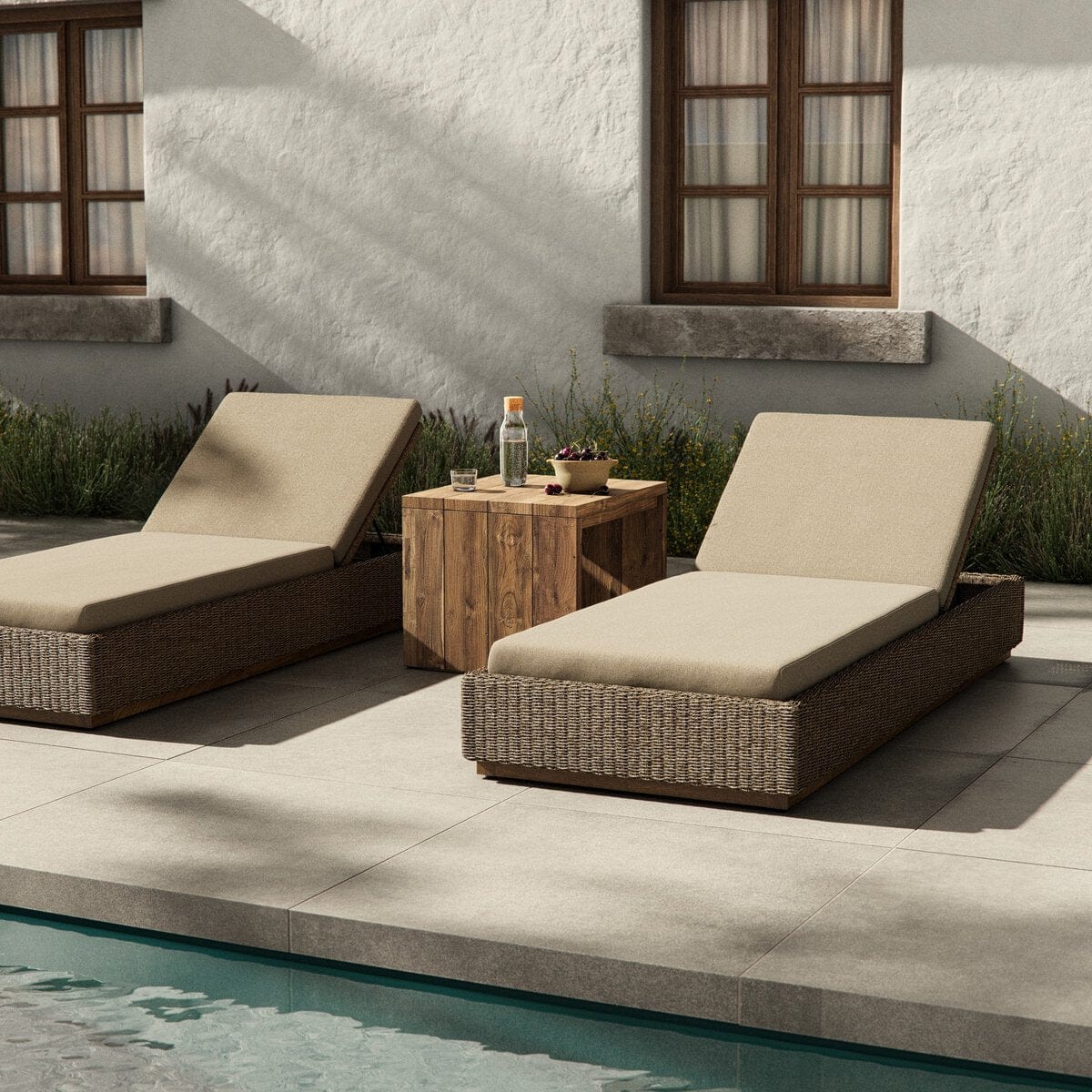 Lorelei Outdoor Chaise Outdoor Chairs