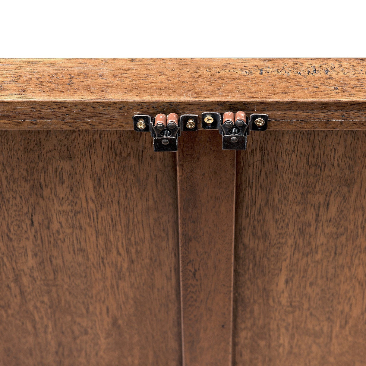 Noir Collins Hutch Hutch