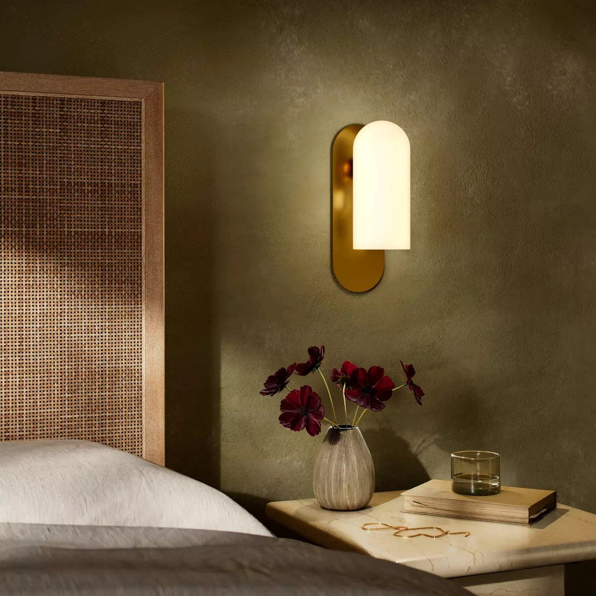 Schwung Odyssey Sconce Wall Sconces