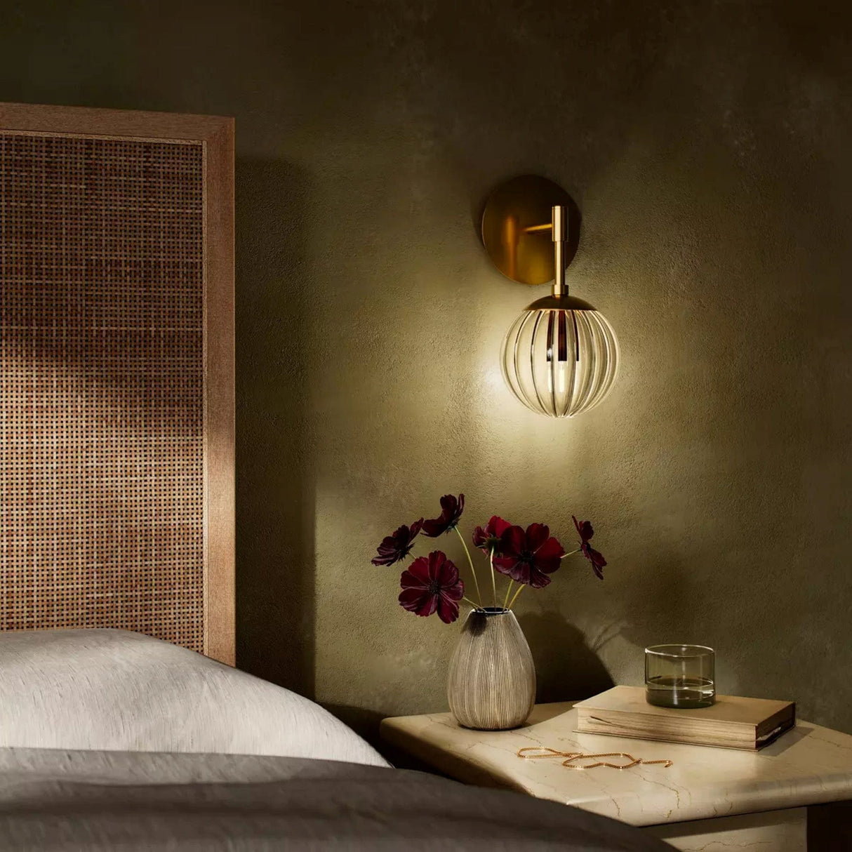 Schwung Sunset Sconce Wall Sconces