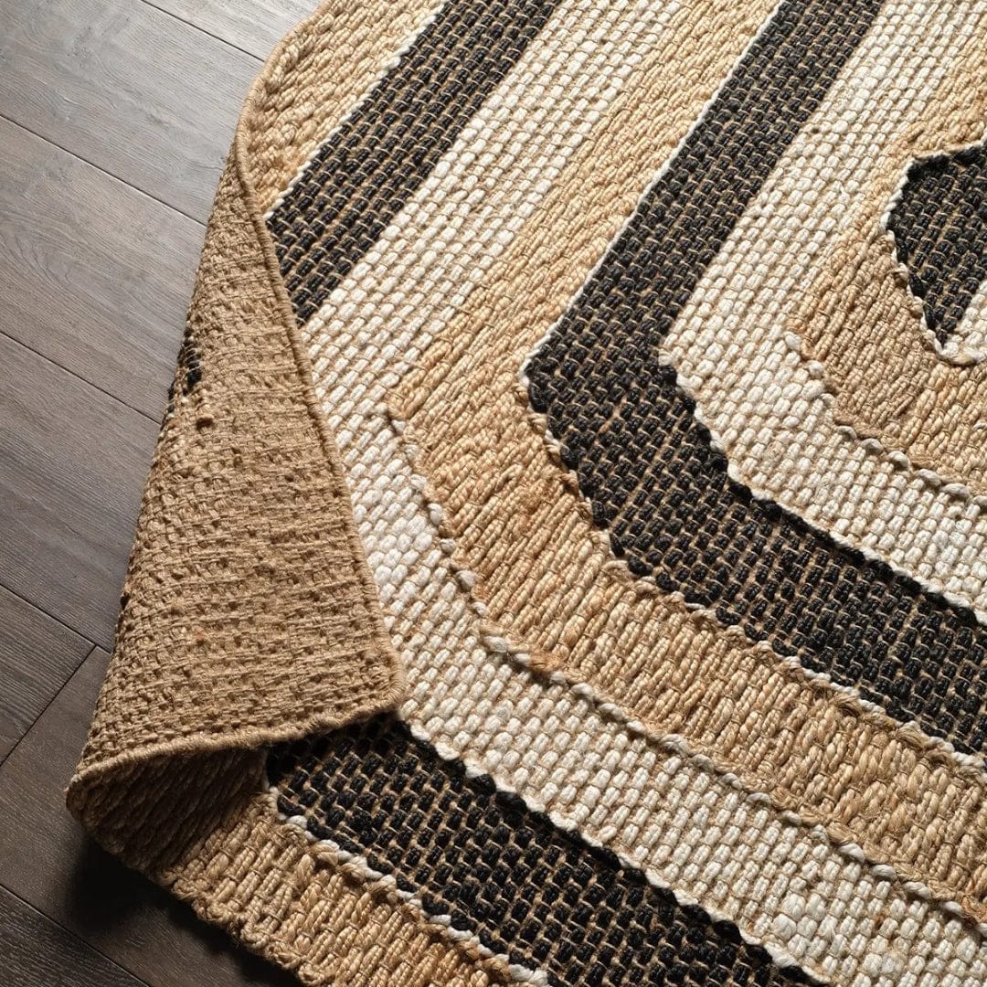 Song of the Sahara Ushari Rug Area Rugs