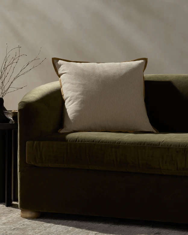 Sullivan Pillow Throw Pillows