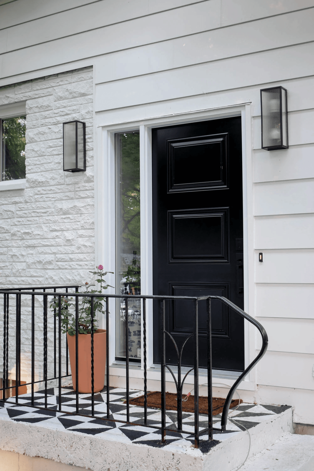 Tisoni Outdoor Wall Sconce Outdoor Lighting