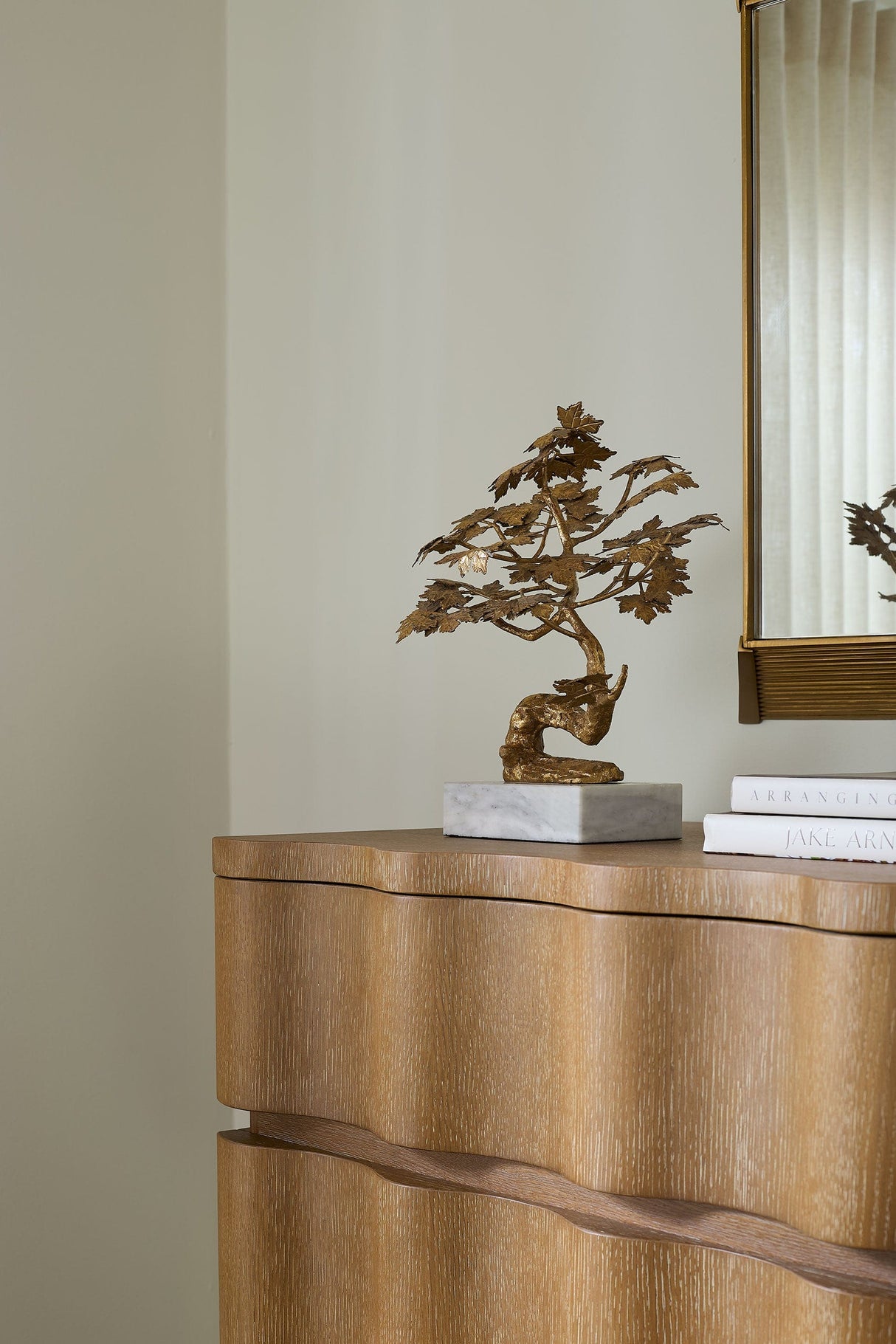 Tivoli Statue Decorative Objects TVL-700-808