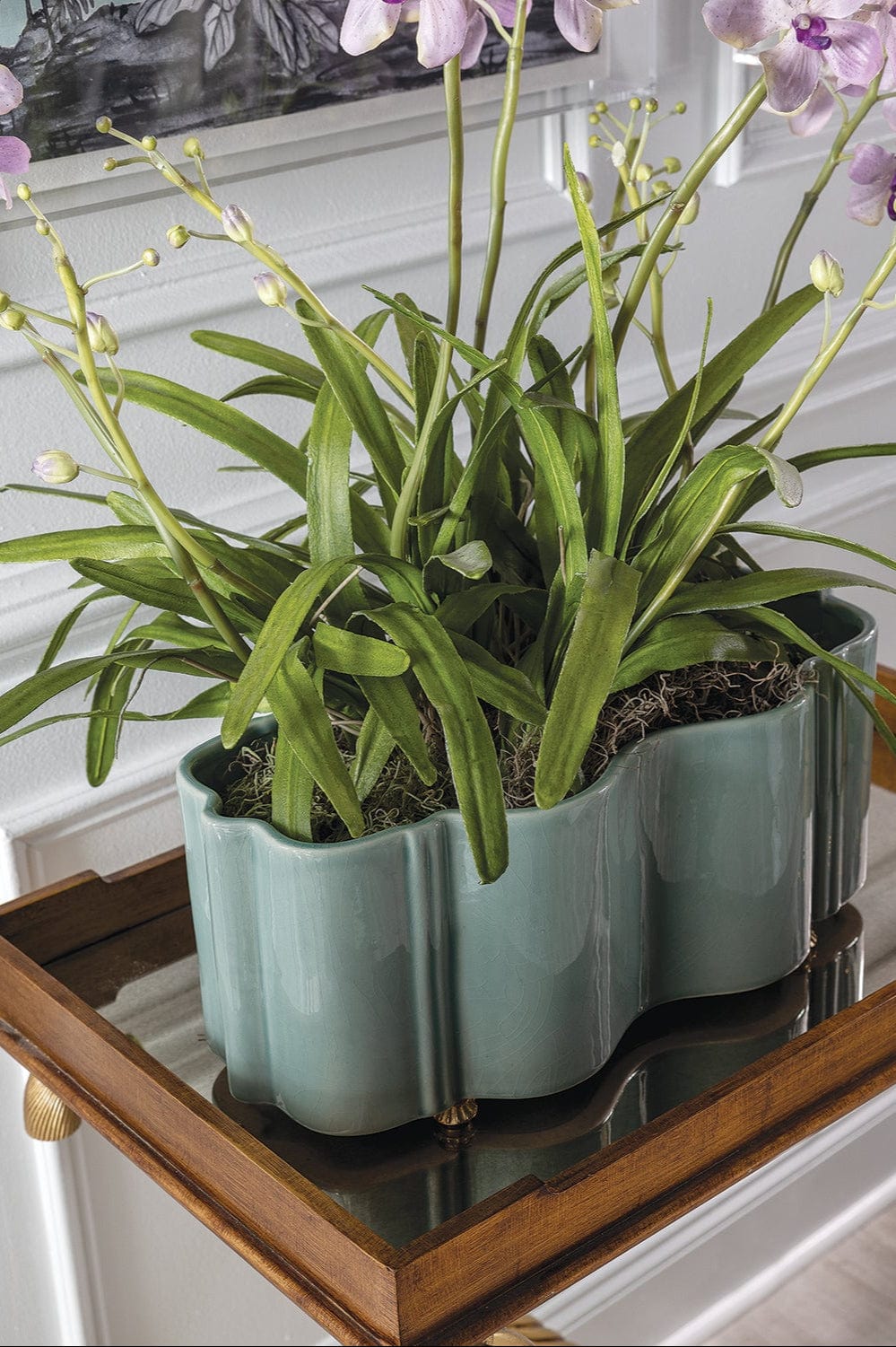 Tuscan Scallop Planter Planter