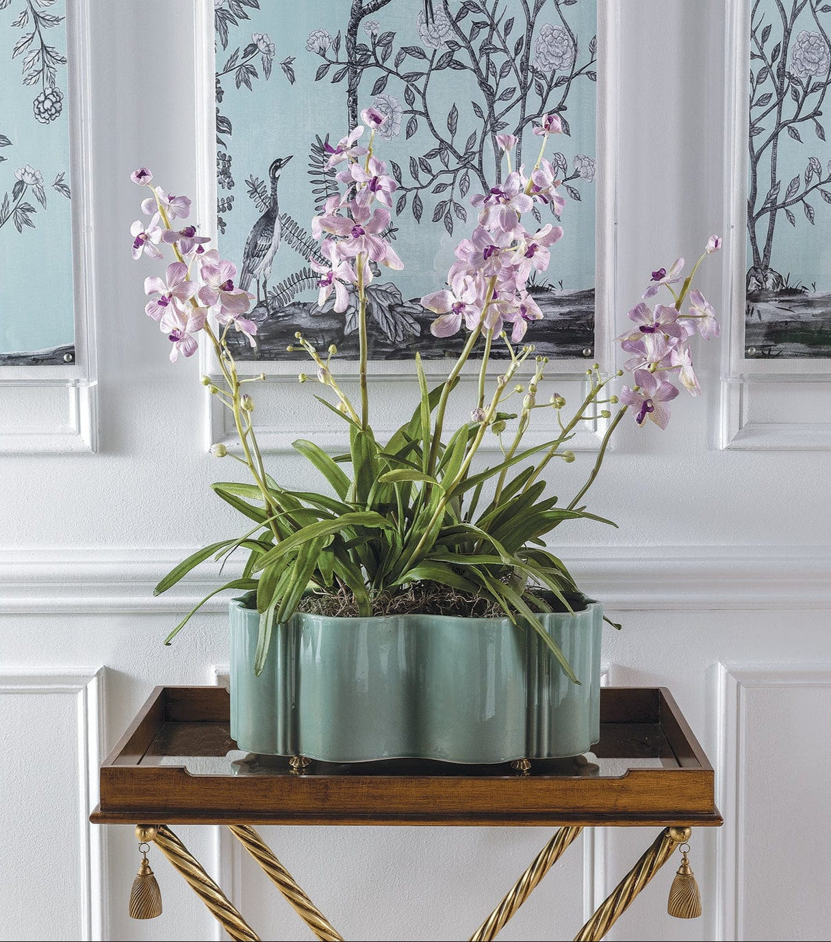 Tuscan Scallop Planter Planter