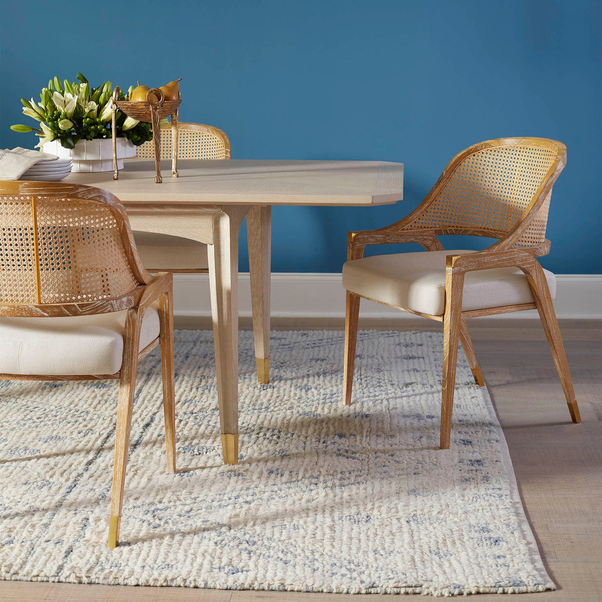 Villa & House Edward Chair Furniture