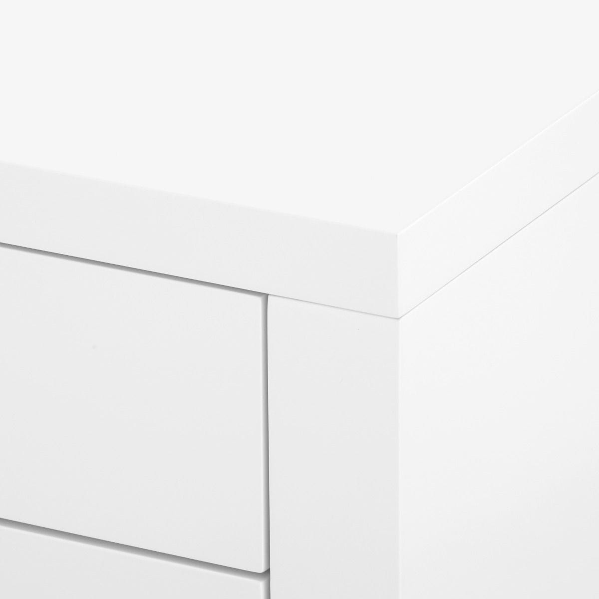 Villa & House Morgan 3-Drawer Side Table Furniture