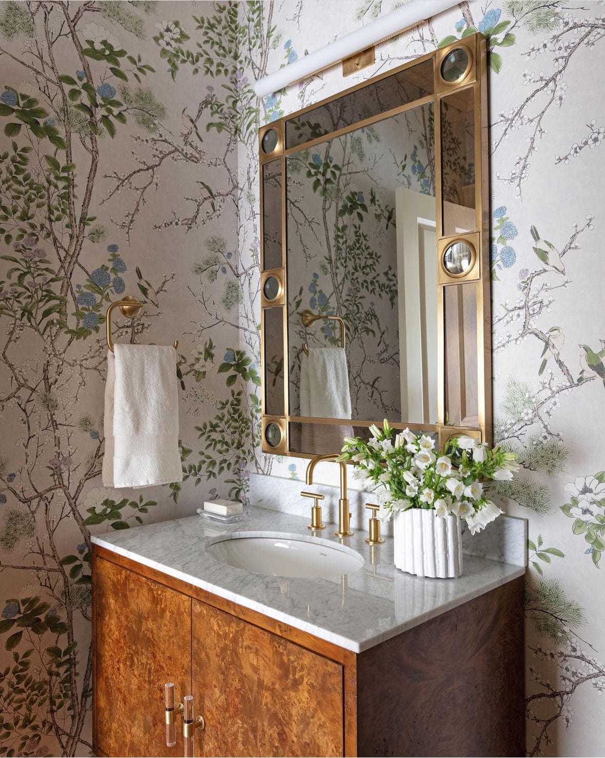 Worlds Away Clifford Bath Vanity Bedding and Bath