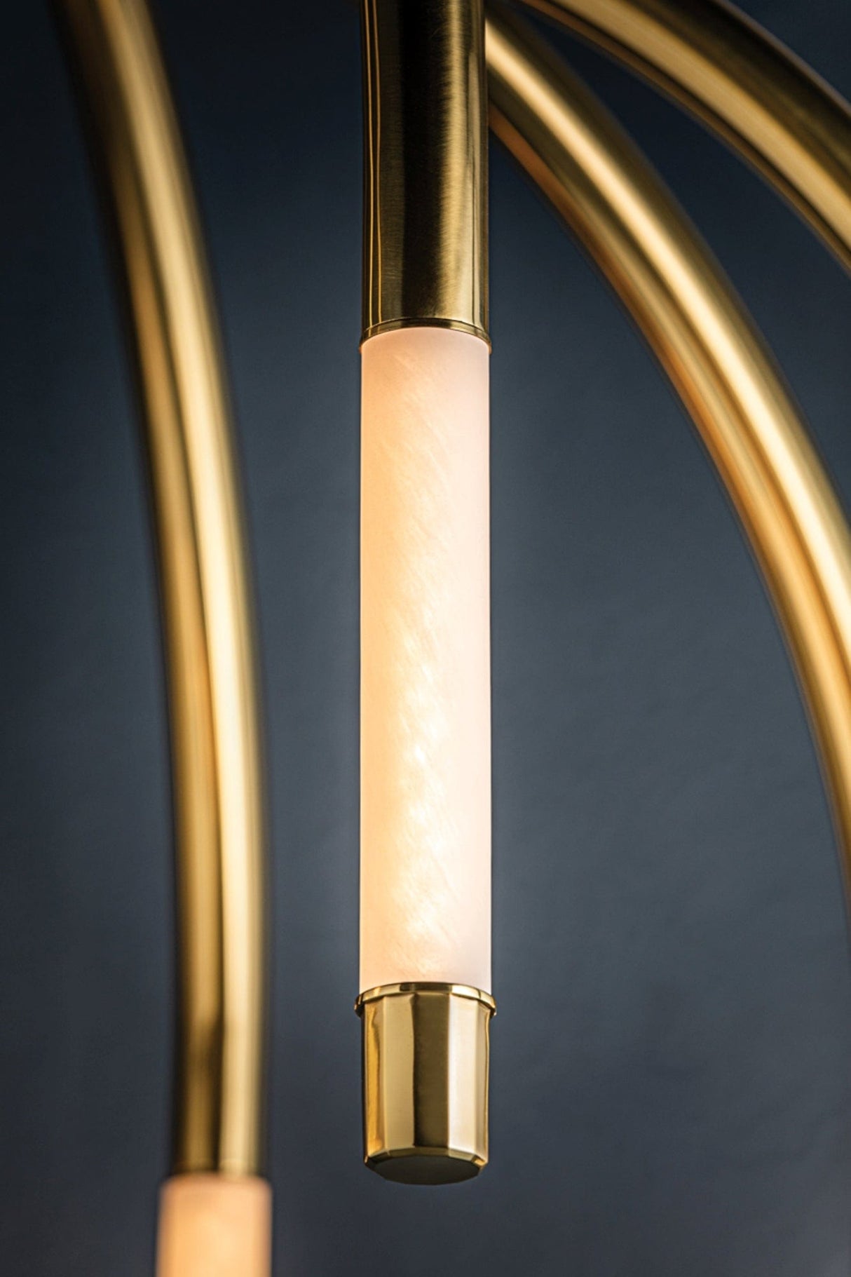 Zeme Chandelier Chandeliers