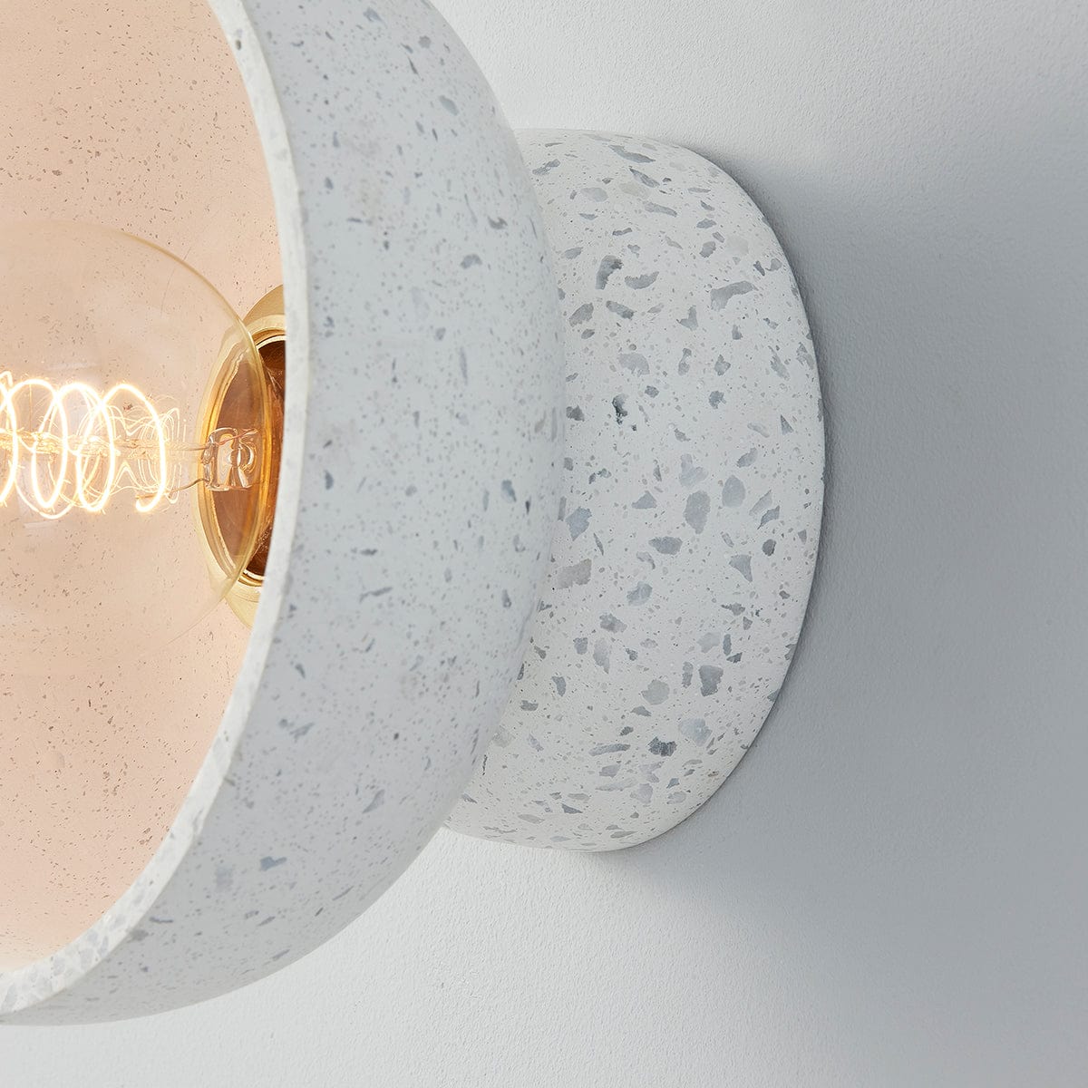 Megan Molten Margaret Sconce megan-molten-H710101-AGB