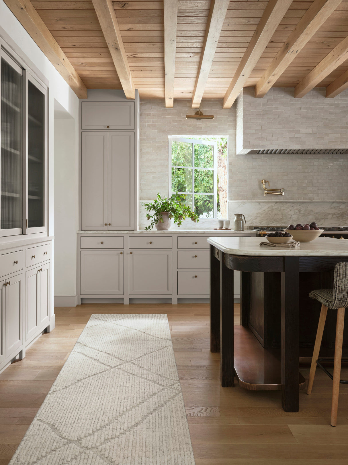 Amber Lewis Gwyneth Rug - Ivory/Silver Rugs