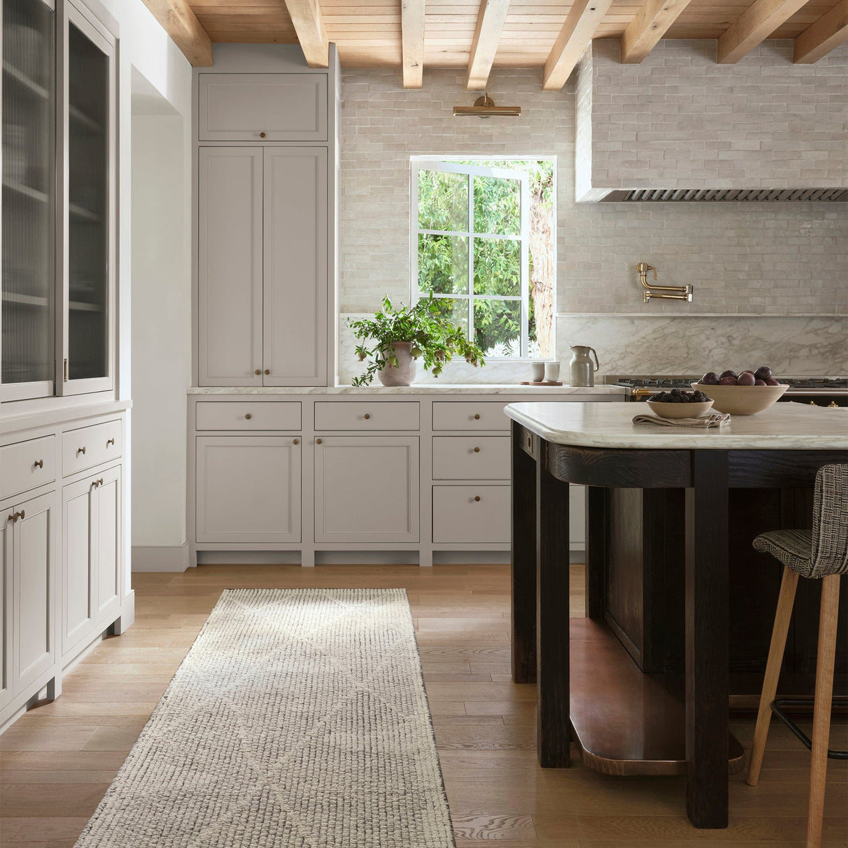 Amber Lewis Gwyneth Rug - Ivory/Taupe Rugs