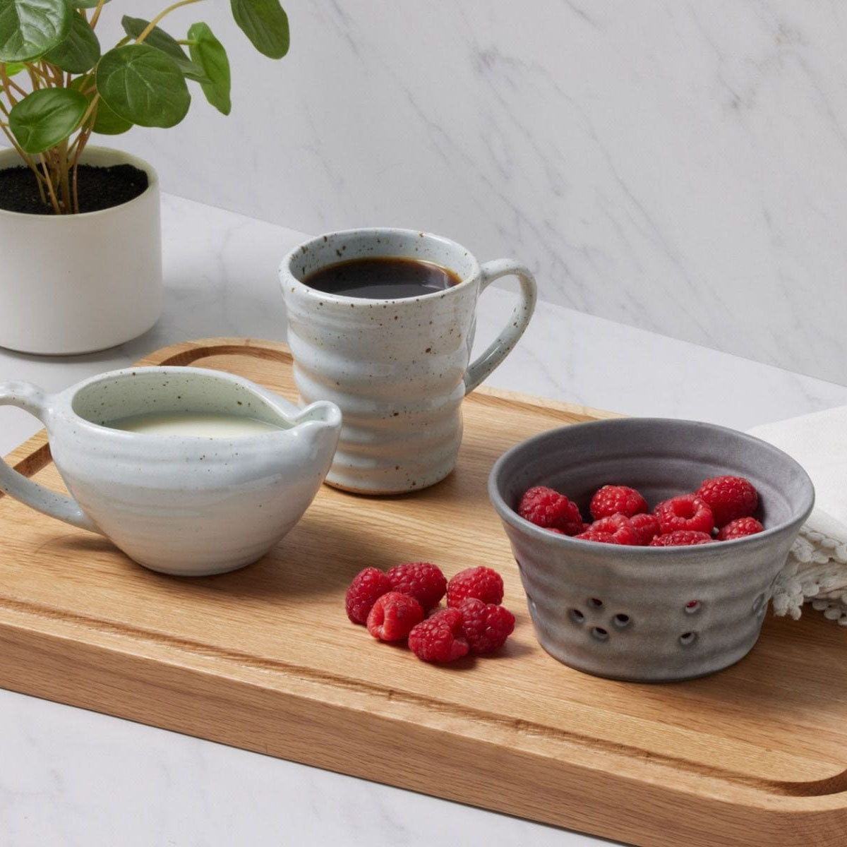 Blue Pheasant Paz Berry Bowl (Pack of 4) Pillow & Decor