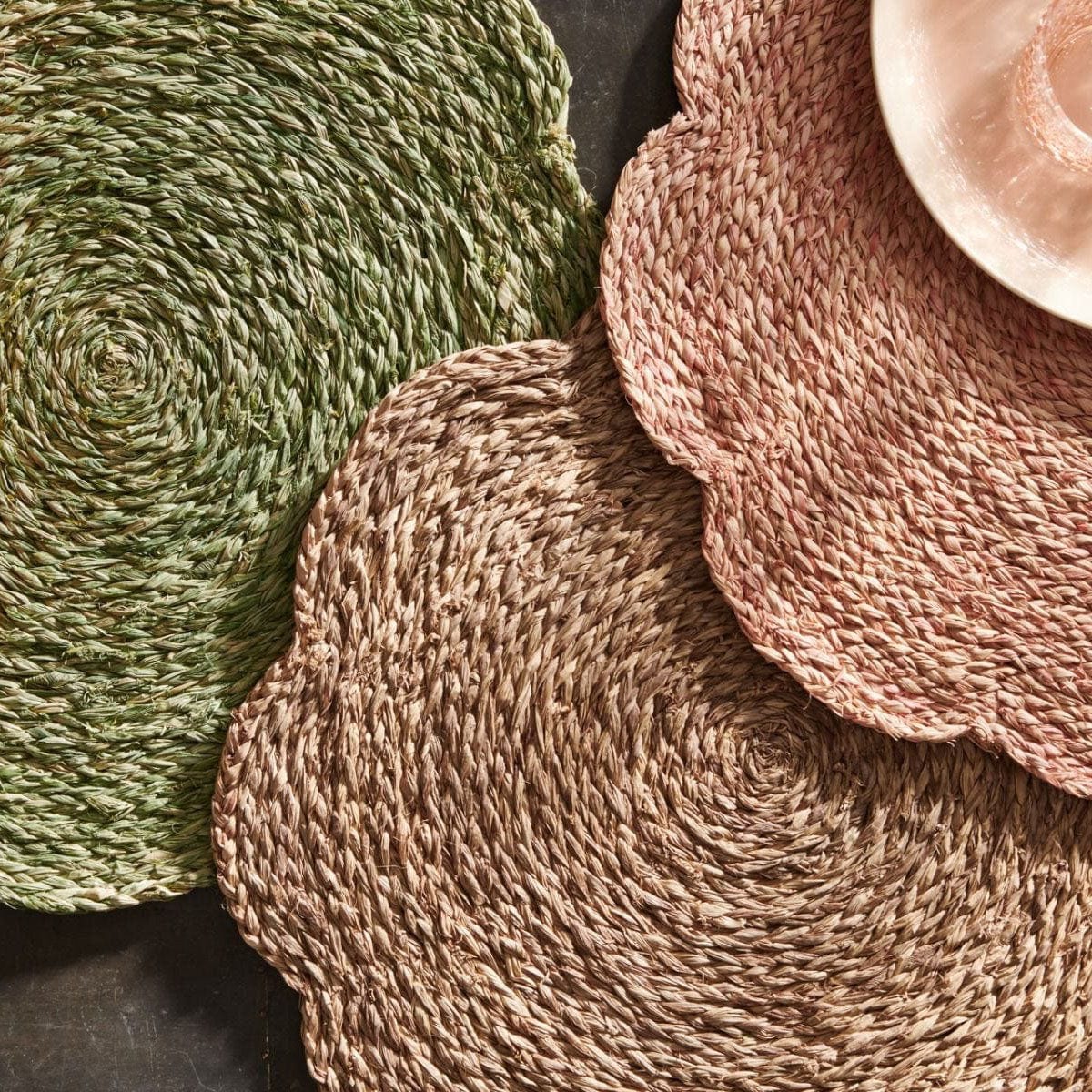 Blue Pheasant Vera Flower Placemats (Pack of 4) Pillow & Decor