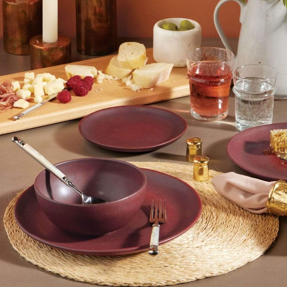 Blue Pheasant Wellington Dinnerware (Pack of 4) - Oxblood Pillow & Decor