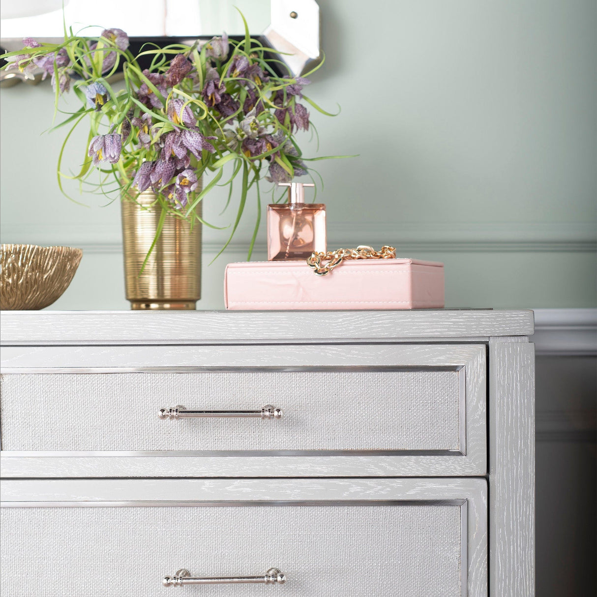 Villa & House Orosco Vase Pillow & Decor