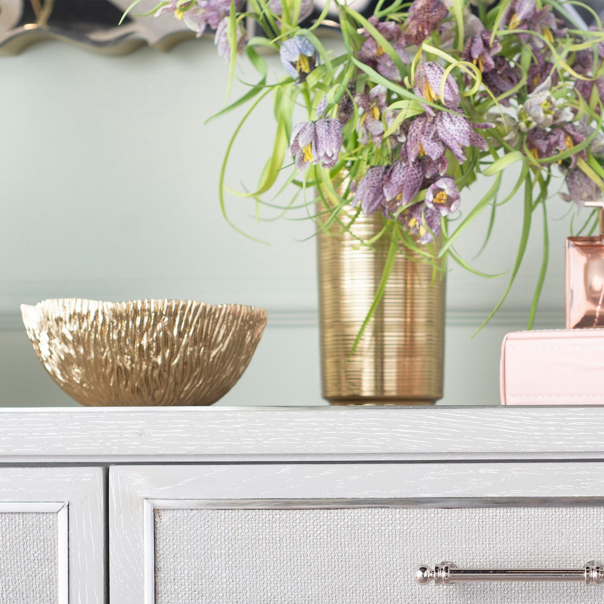 Villa & House Orosco Vase Pillow & Decor